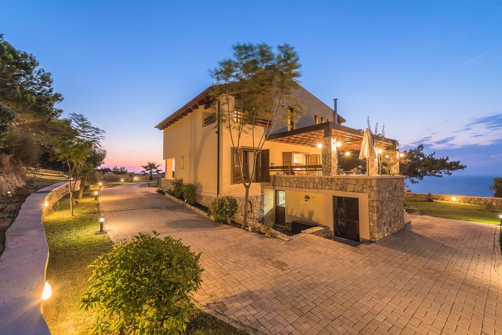 Villa Russelia Kalavarda Экстерьер фото