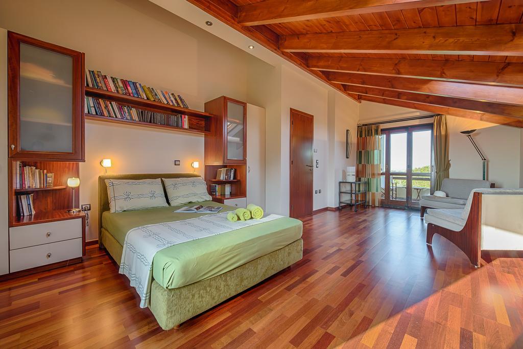Villa Russelia Kalavarda Экстерьер фото