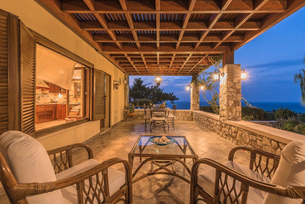 Villa Russelia Kalavarda Экстерьер фото